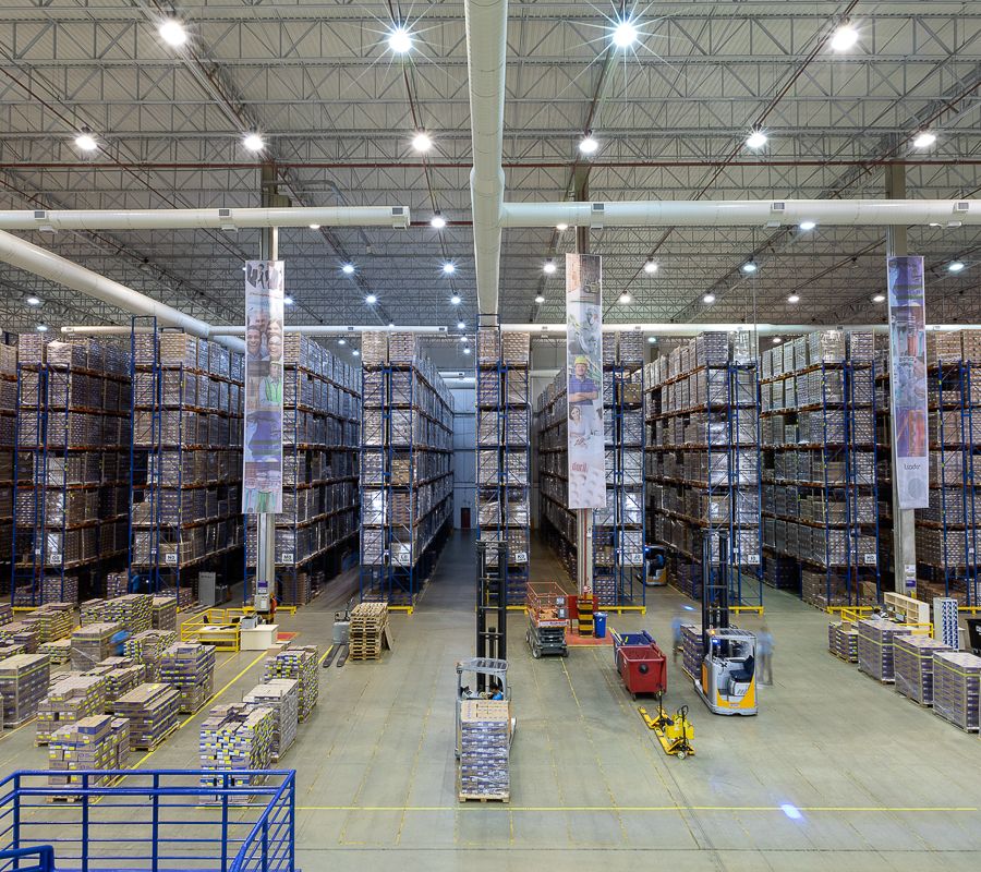 Fotografia Industrial – Centro de distribuição Hypera Pharma — Produção de banco de imagens para ESG