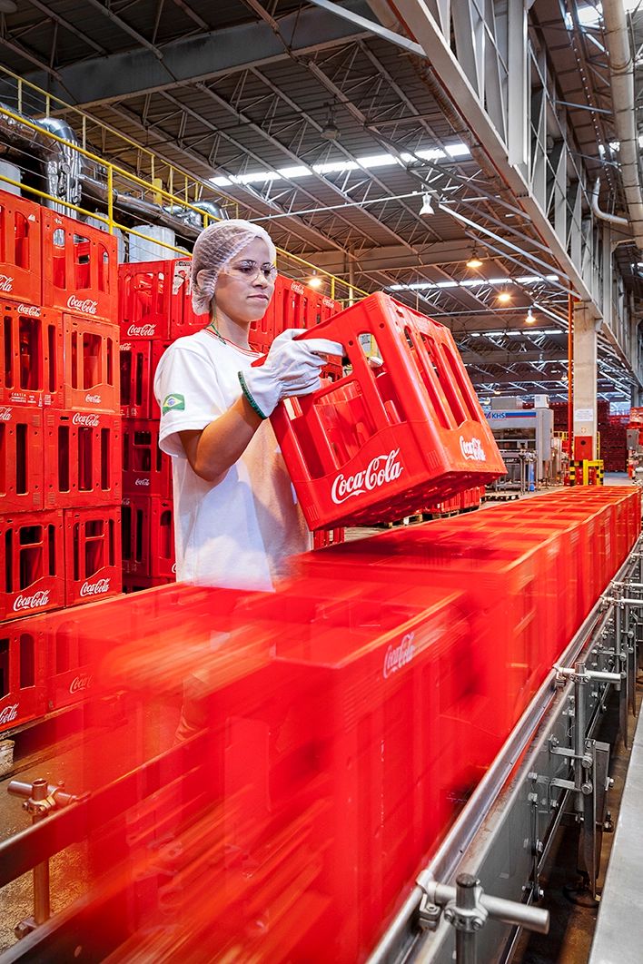 Fotografia Industrial – Linha de Produção Coca-Cola — Produção de banco de imagens para FEMSA Coca-Cola na unidade de Itabirito-MG